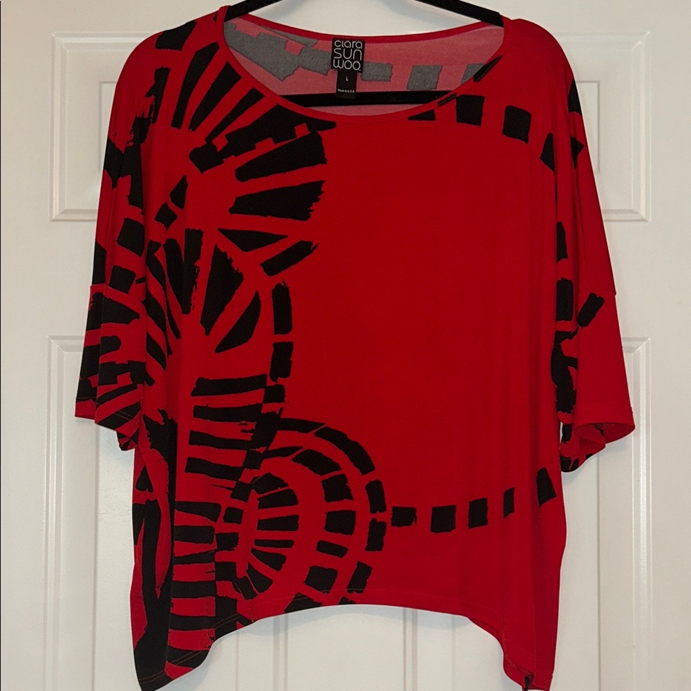 Clara Sunwoo Oversized SS Top L Red Black Travel Abstract Artsy Contemporary